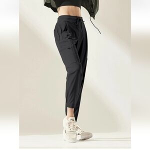 Athleta Go Far Travel Pant Black